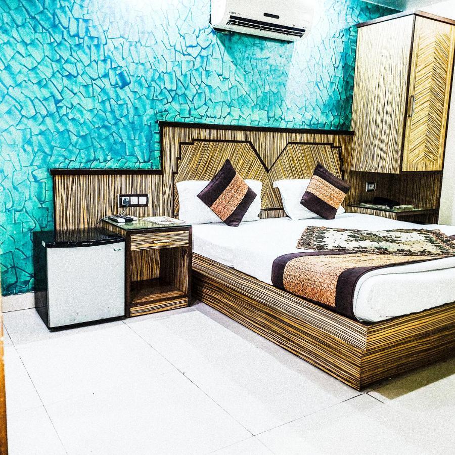 Hotel Shivdev International, Near New Delhi Railway Station エクステリア 写真